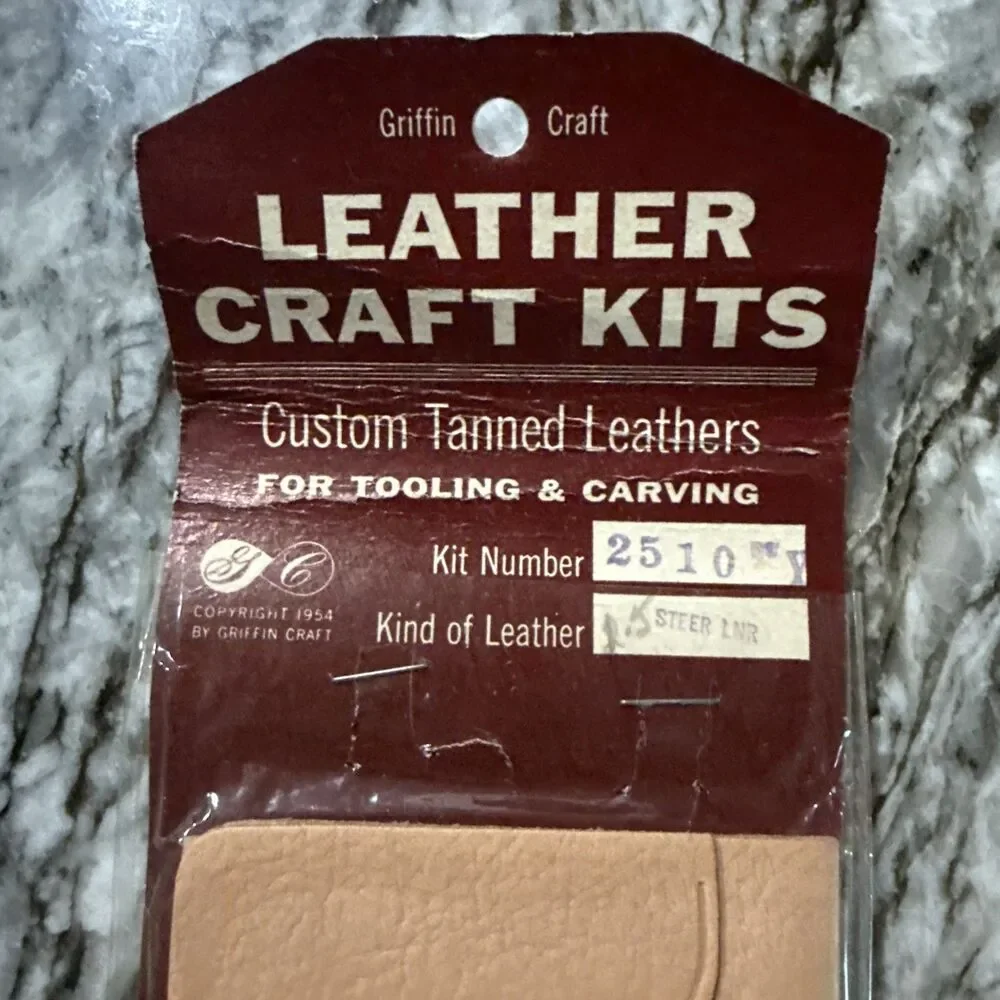 NOS Vintage Griffin Craft Leather Bilfold Kit #2510